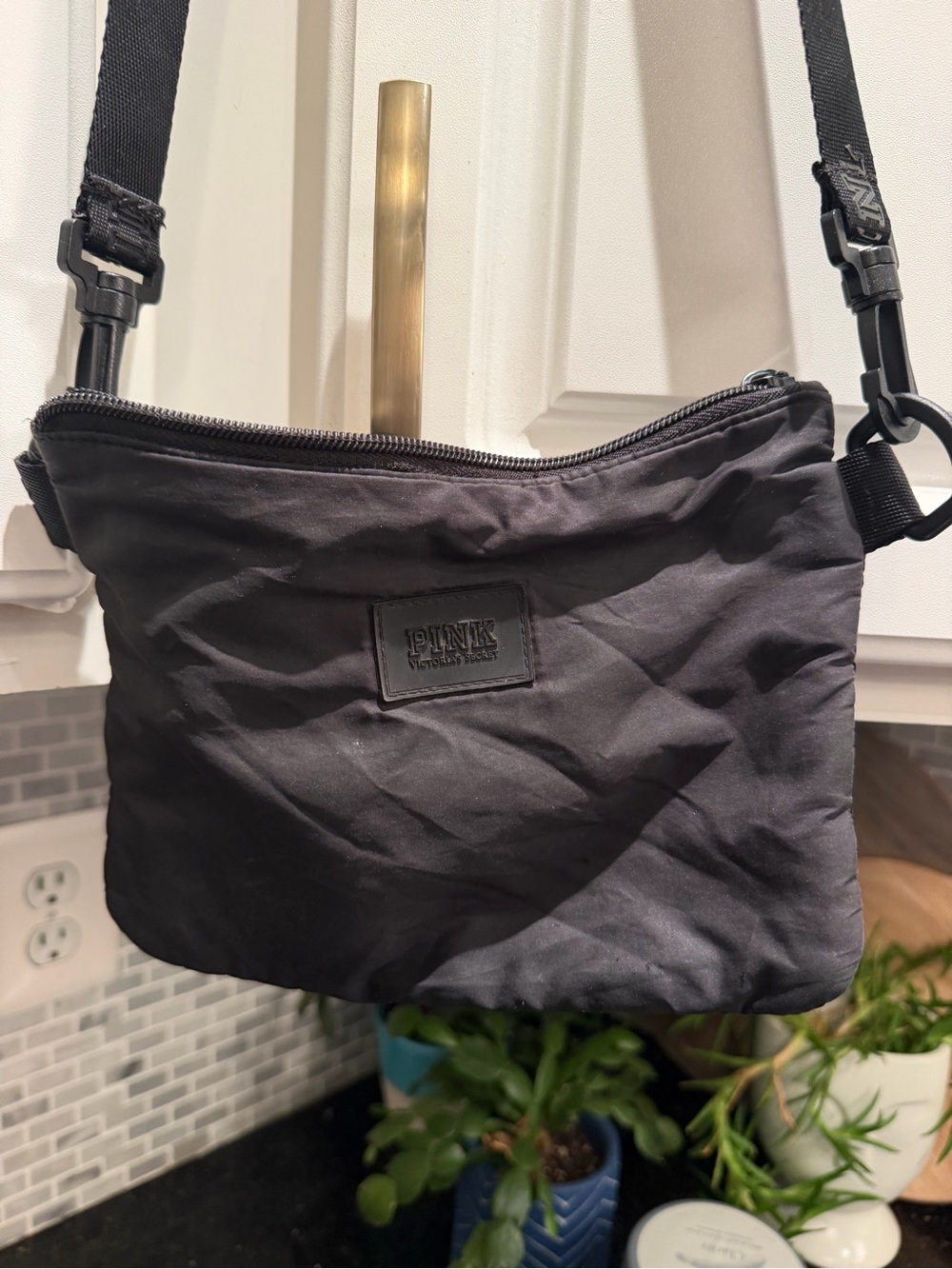 Victoria’s Secret Pink Crossbody Small Zipper Bag - Black